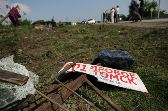 На месте автокатастрофы пассажирского автобуса следовавшего рейсом Томск-Новосибирск-Яровое