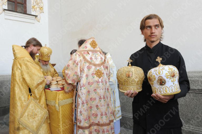 Патриарх Московский и всея Руси Кирилл провел литургию в Киево-Печерской Лавре Патриарх Московский и всея Руси Кирилл провел литургию в Киево-Печерской Лавре