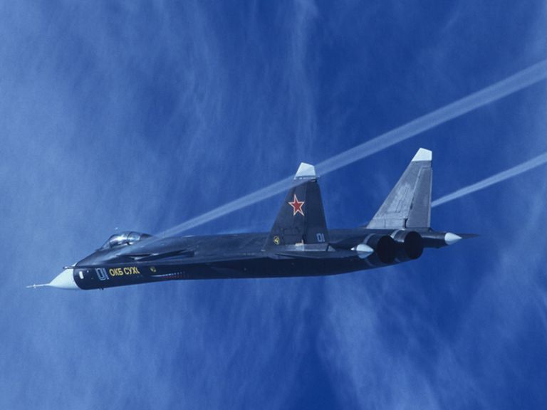 Экспериментальный истребитель Су-47 Беркут Экспериментальный истребитель Су-47 Беркут