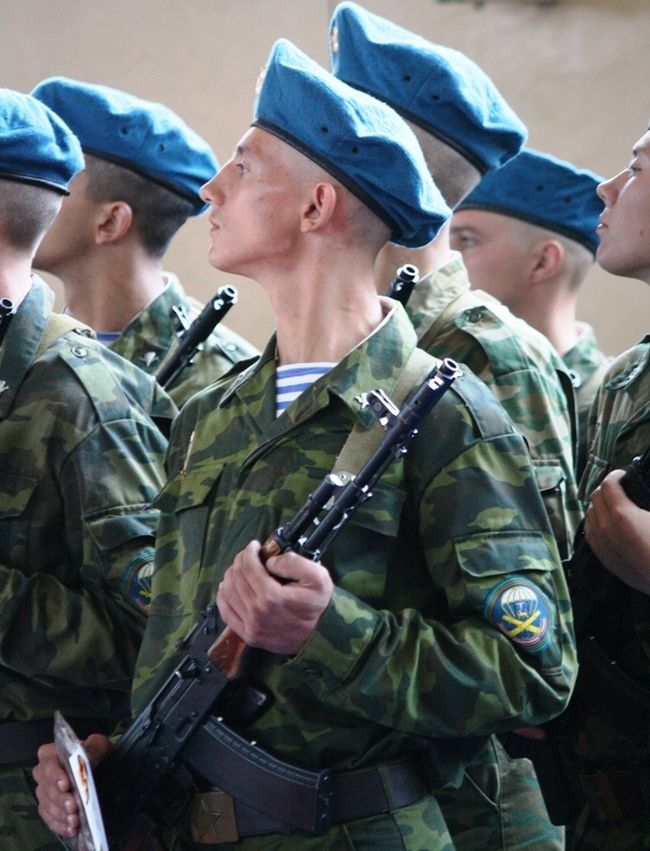 Военнослужащие воздушно-десантных войск. Архив