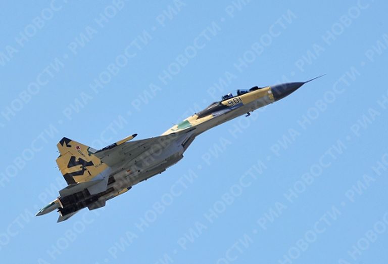 Показательный полет Су-35 Показательный полет Су-35