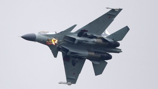 Многоцелевой истребитель Су-35
