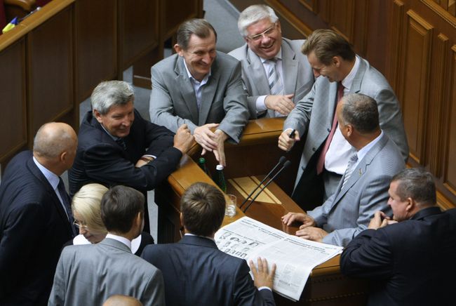 Работа Верховной Рады заблокирована. Архив