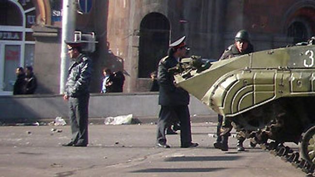 Боевая машина пехоты - (БМП) Боевая машина пехоты - (БМП)