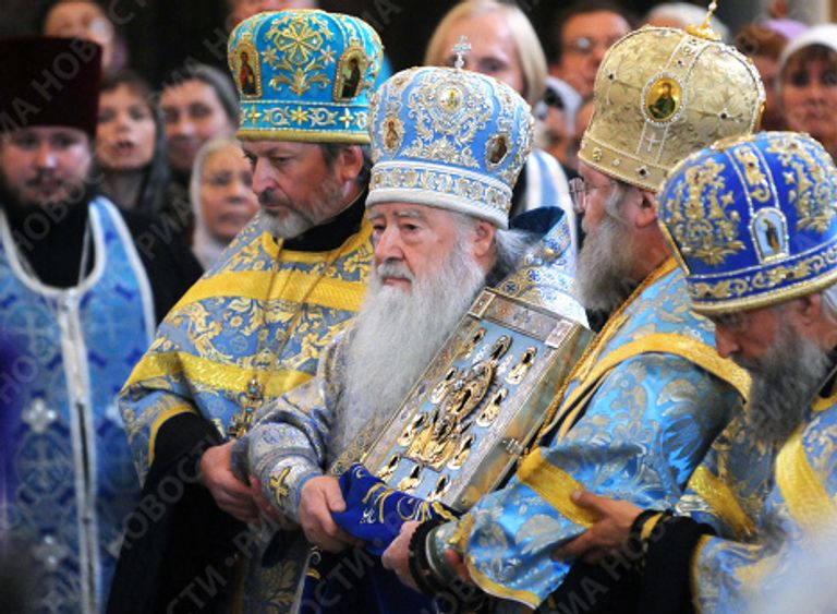 Чудотворная икона Божией матери Знамение Курская Коренная, вывезенная из России в годы революции, доставлена из Нью-Йорка в Москву Чудотворная икона Божией матери Знамение Курская Коренная, вывезенная из России в годы революции, доставлена из Нью-Йорка в Москву