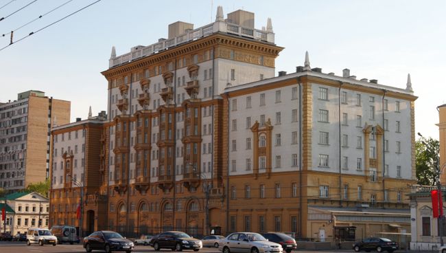 Здание американского посольства в Москве. Архив