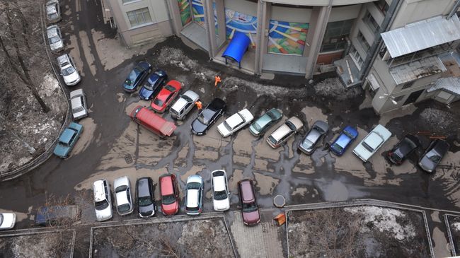Припаркованные автомобили. Архив Припаркованные автомобили. Архив