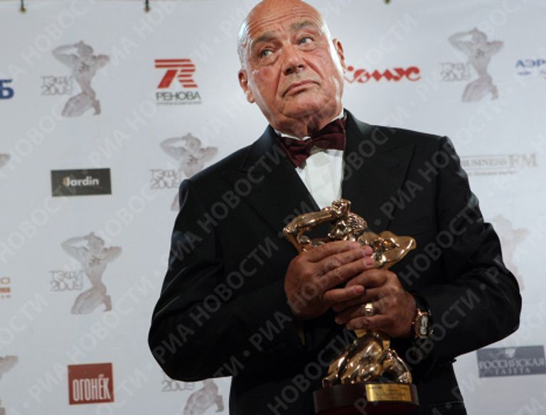 Владимир Познер. Церемония вручения премии ТЭФИ-2009 Владимир Познер. Церемония вручения премии ТЭФИ-2009