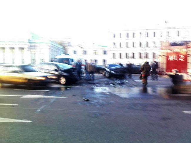 ДТП на Большой Сухаревской площади Садового кольца ДТП на Большой Сухаревской площади Садового кольца