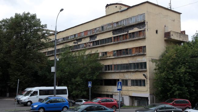 Жилой дом-коммуна Наркомфина. Архитектор М.Гинзбург Жилой дом-коммуна Наркомфина. Архитектор М.Гинзбург