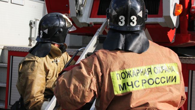 Пожар в строящемся здании торгового центра Lotte Plaza в Москве Пожар в строящемся здании торгового центра Lotte Plaza в Москве