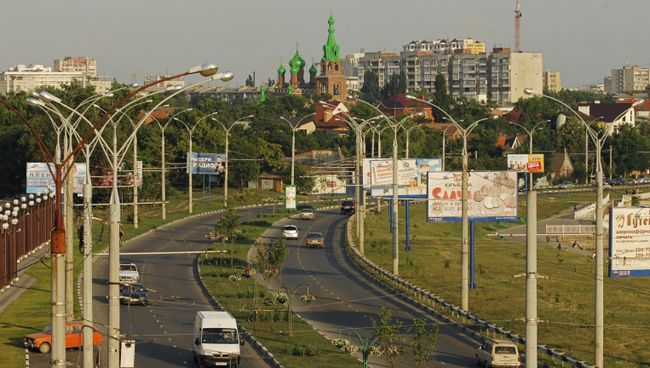 Дорога в Краснодаре. Архивное фото Дорога в Краснодаре. Архивное фото