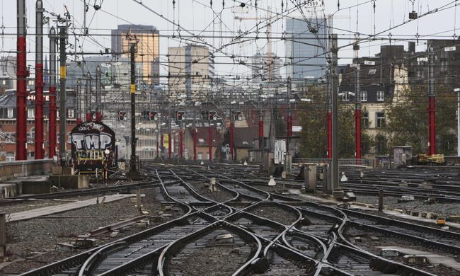 Движение поездов в центре Европы парализовано