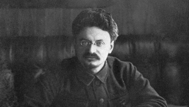 Лев Давидович Троцкий