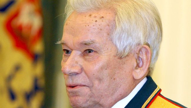 Конструктор-оружейник Михаил Калашников, архивное фото Конструктор-оружейник Михаил Калашников, архивное фото