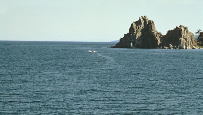 Вид на озеро Байкал. Архивное фото Вид на озеро Байкал. Архивное фото