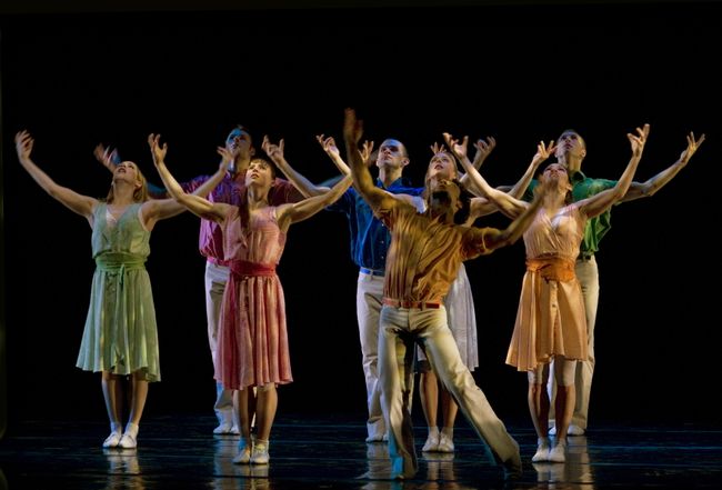 Труппа современного танца Parsons Dance из Нью-Йорка едет в Москву Труппа современного танца Parsons Dance из Нью-Йорка едет в Москву