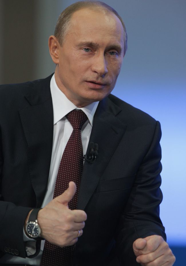 Путин прибыл в Институт им. Вишневского, где проведет совещание Путин прибыл в Институт им. Вишневского, где проведет совещание