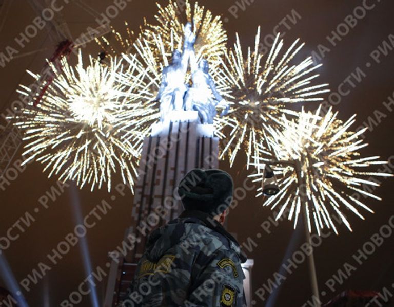Открытие скульптурной композиции Рабочий и колхозница после реставрации Открытие скульптурной композиции Рабочий и колхозница после реставрации