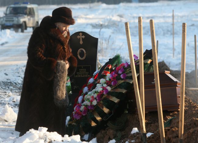 В Перми хоронят погибших при пожаре в клубе Хромая лошадь