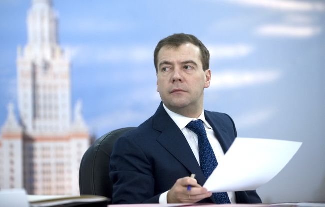 Медведев: государство должно учитывать требования молодежи и меняться Медведев: государство должно учитывать требования молодежи и меняться