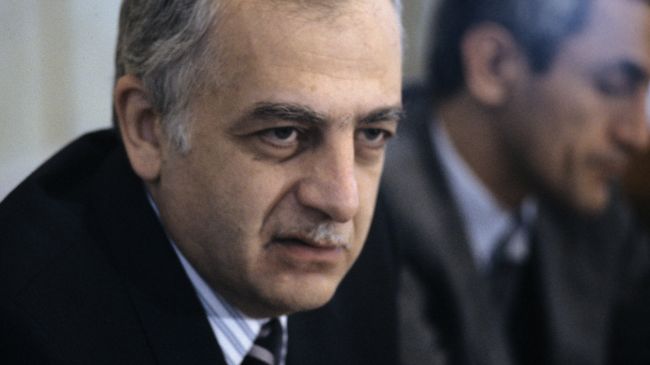 Звиад Константинович Гамсахурдия, первый президент Грузии. Архив Звиад Константинович Гамсахурдия, первый президент Грузии. Архив