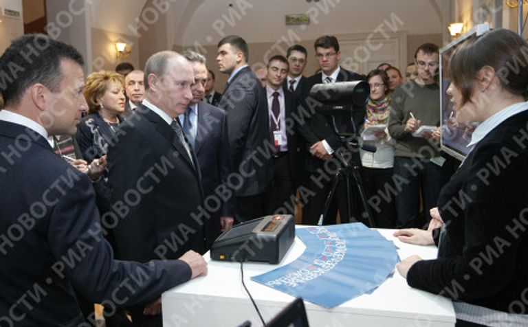 Премьер-министр РФ Владимир Путин посетил молодежный инновационный конвент