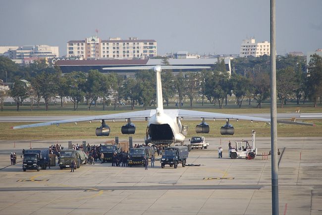 Самолет с оружием задержан в Таиланде