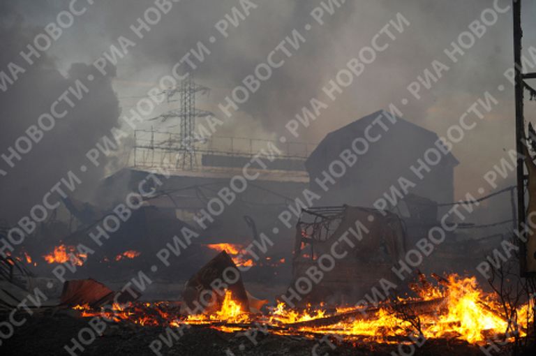 Пожар на рынке Пирогово в Подмосковье Пожар на рынке Пирогово в Подмосковье
