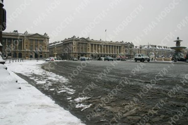 Париж под снежным одеялом Париж под снежным одеялом