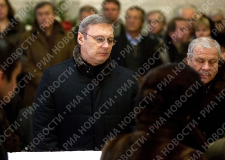 Церемония прощания с политиком и экономистом Егором Гайдаром в Центральной клинической больнице Церемония прощания с политиком и экономистом Егором Гайдаром в Центральной клинической больнице