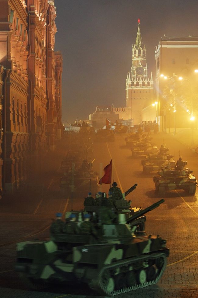 Репетиция военного парада, посвященного Дню Победы. Архив