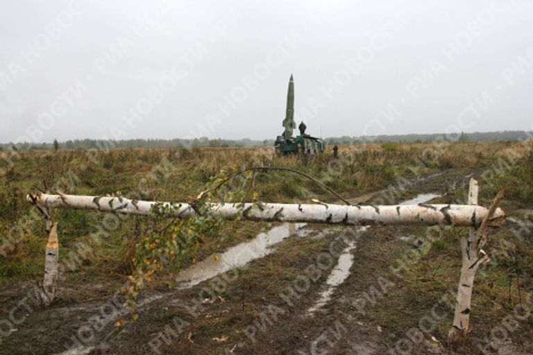 Пуск тактической ракеты Точка на военном полигоне в Калининградской области Пуск тактической ракеты Точка на военном полигоне в Калининградской области