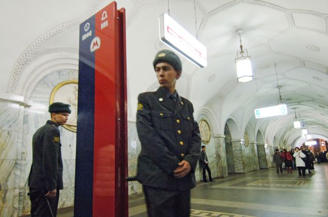 Усиление мер безопасности в метро Усиление мер безопасности в метро