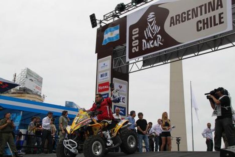 Старт гонок Дакар-2010 в Буэнос-Айресе Старт гонок Дакар-2010 в Буэнос-Айресе