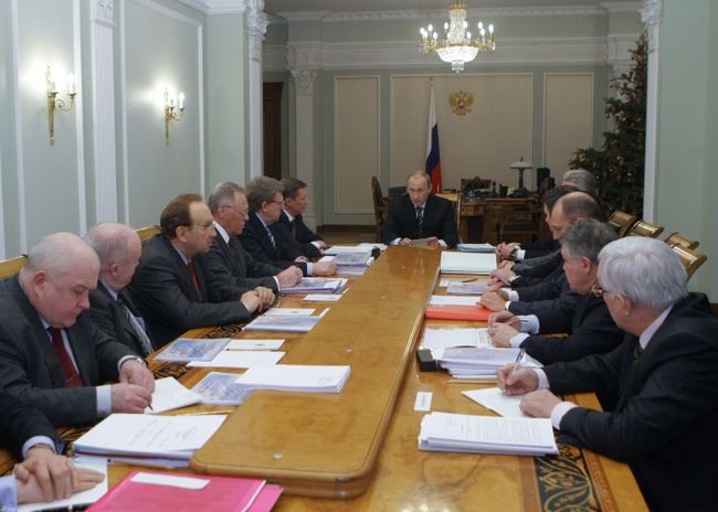 Премьер-министр РФ Владимир Путин провел совещание по вопросу О деятельности национального исследовательского центра Курчатовский институт Премьер-министр РФ Владимир Путин провел совещание по вопросу О деятельности национального исследовательского центра Курчатовский институт
