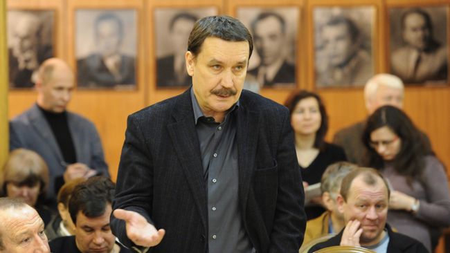 Вадим Абдрашитов во время заседания пленума Союза кинематографистов РФ в Доме кино Вадим Абдрашитов во время заседания пленума Союза кинематографистов РФ в Доме кино