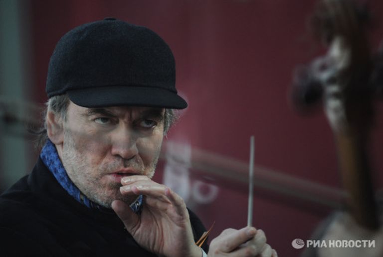 Дирижер Валерий Гергиев во время концерта в честь Дня Победы Дирижер Валерий Гергиев во время концерта в честь Дня Победы