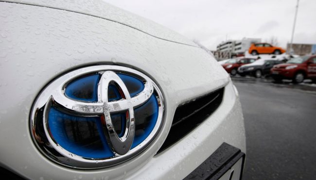 Массовый отзыв автомобилей Toyota из-за дефекта педали газа