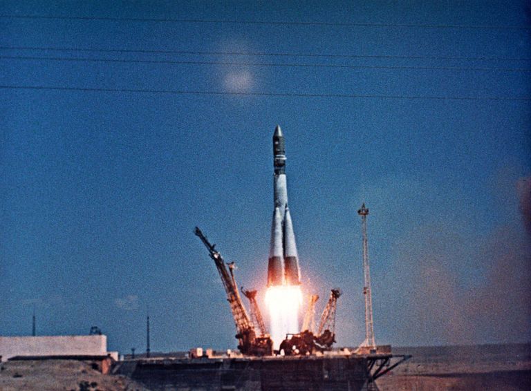 Старт космического корабля Восток-1