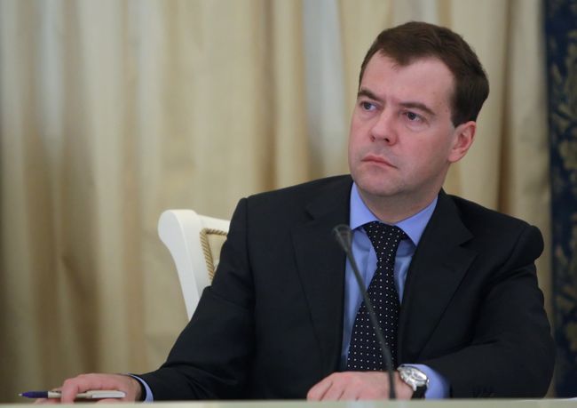 Медведев - РФ против искусственного затягивания в ЕЭП новых стран