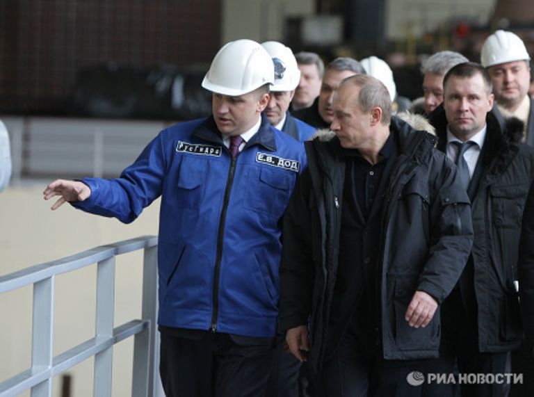 Премьер-министр РФ Владимир Путин посетил Саяно-Шушенскую ГЭС Премьер-министр РФ Владимир Путин посетил Саяно-Шушенскую ГЭС