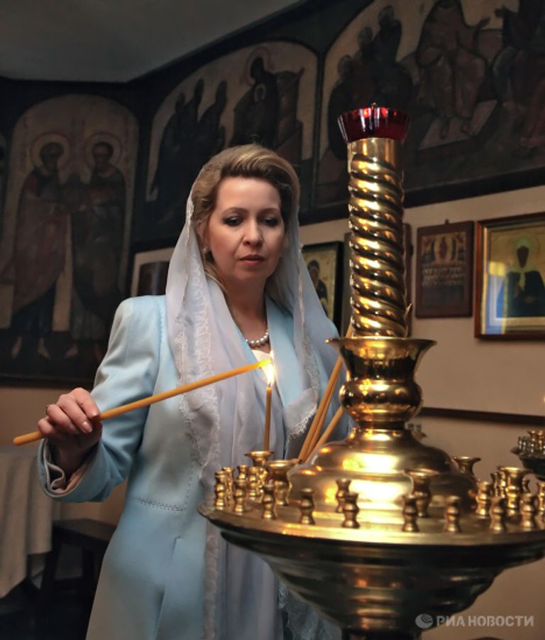 Супруга президента РФ С.Медведева посетила Трехсвятительское подворье в Париже Супруга президента РФ С.Медведева посетила Трехсвятительское подворье в Париже