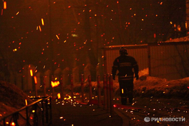 Пожар в московском ночном клубе Опера Пожар в московском ночном клубе Опера