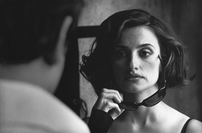 Фотография Питера Линдберга из сери «Вторжение. Кино» Фотография Питера Линдберга из сери «Вторжение. Кино»