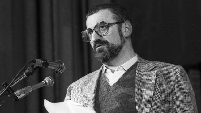Писатель Горин читает свой рассказ Писатель Горин читает свой рассказ