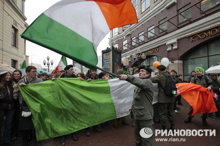 Мероприятия в честь дня Святого Патрика прошли в центре Москвы Мероприятия в честь дня Святого Патрика прошли в центре Москвы