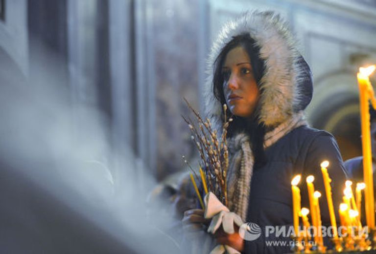 Патриарх Московский и всея Руси Кирилл совершил освящение вербы Патриарх Московский и всея Руси Кирилл совершил освящение вербы