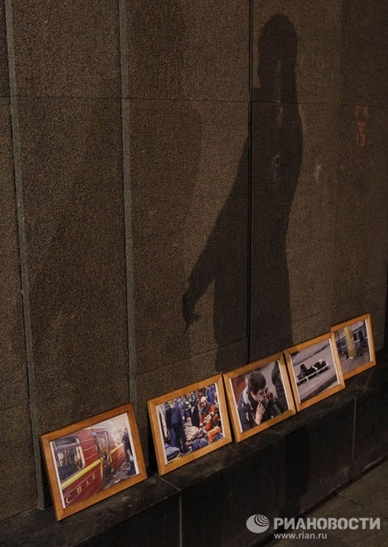 Акция памяти жертв терактов прошла в Москве Акция памяти жертв терактов прошла в Москве