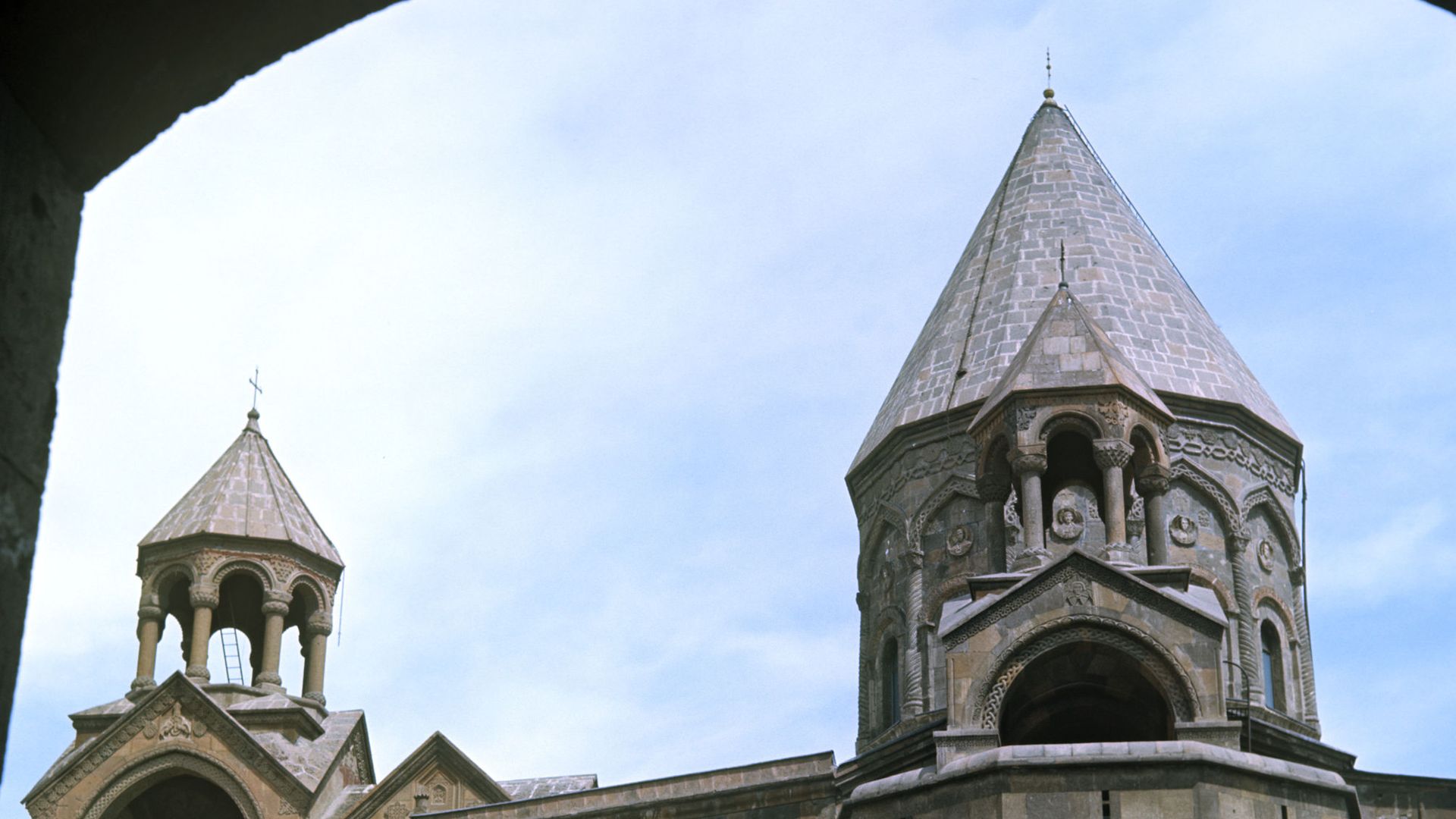 Кафедральный Собор в Эчмиадзине - РИА Новости, 1920, 09.11.2025